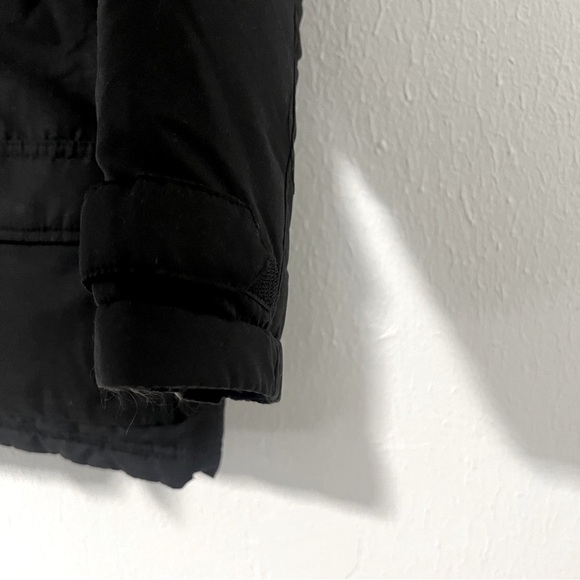 Old Navy Small (6-7) Black Boys Hooded Zip-Front Water-Resistant Jacket NWOT - Picture 5 of 11